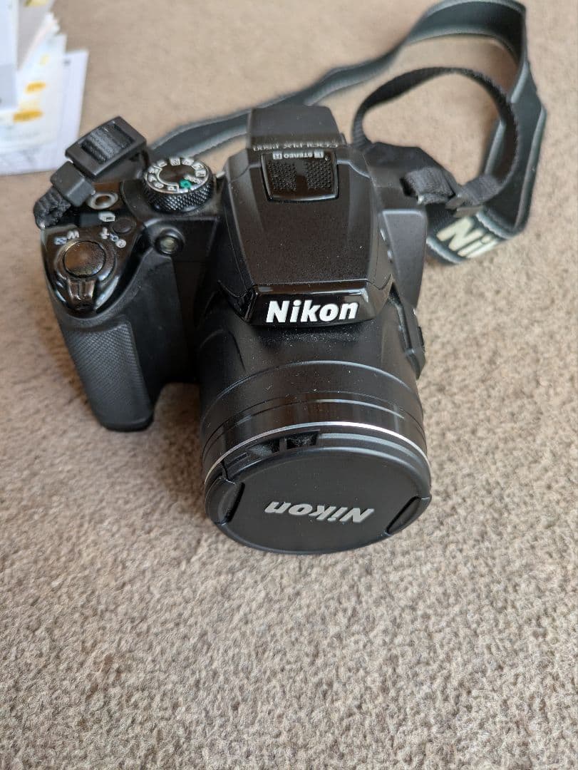 Nikon COOLPIX P500 本体と付属品