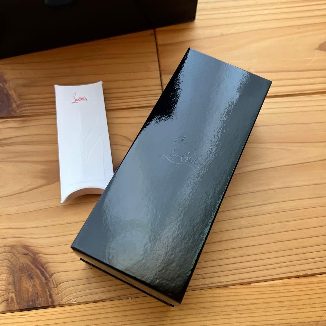 クリスチャンルブタン　シアーヴォワル　ルージュ　ルブタン 001S