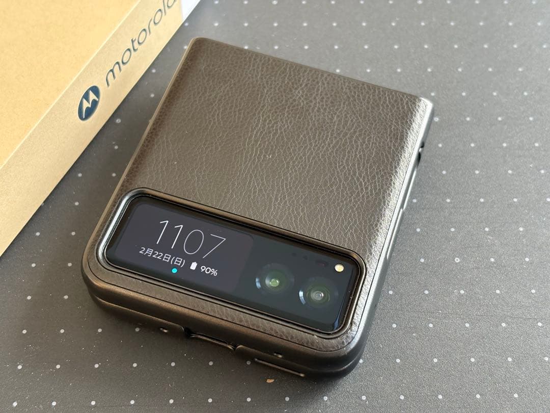motorola razr40 セージグリーン レザー調カバー付き