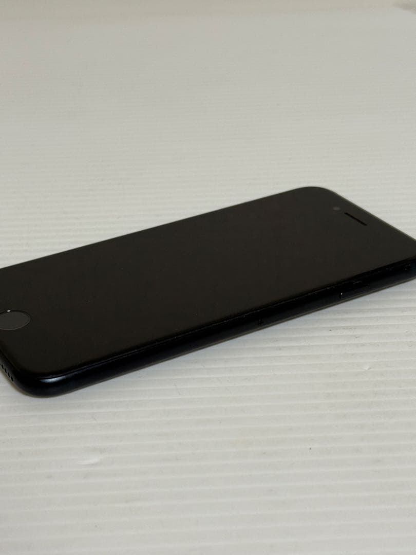 Apple iPhone SE 第三世代 MMYC3J/A SIMロック無し