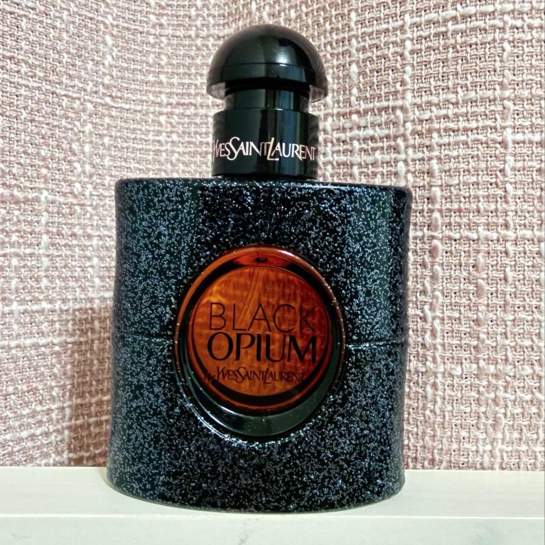 ysl 香水　black opium