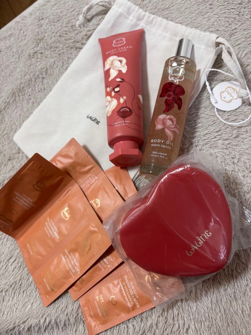 Laline ボディクリーム＆オイル ポーチ　試供品　セット