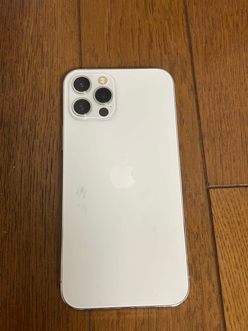 Apple iPhone 12 Pro シルバー本体