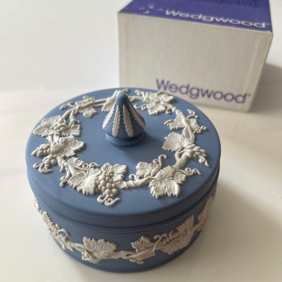 新品◆ウェッジウッド　アクセサリーボックス　アンティーク　ジュエリーBOX