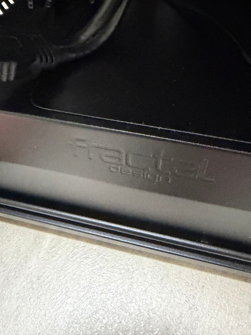 【静音ケース】Fractal Design Define C