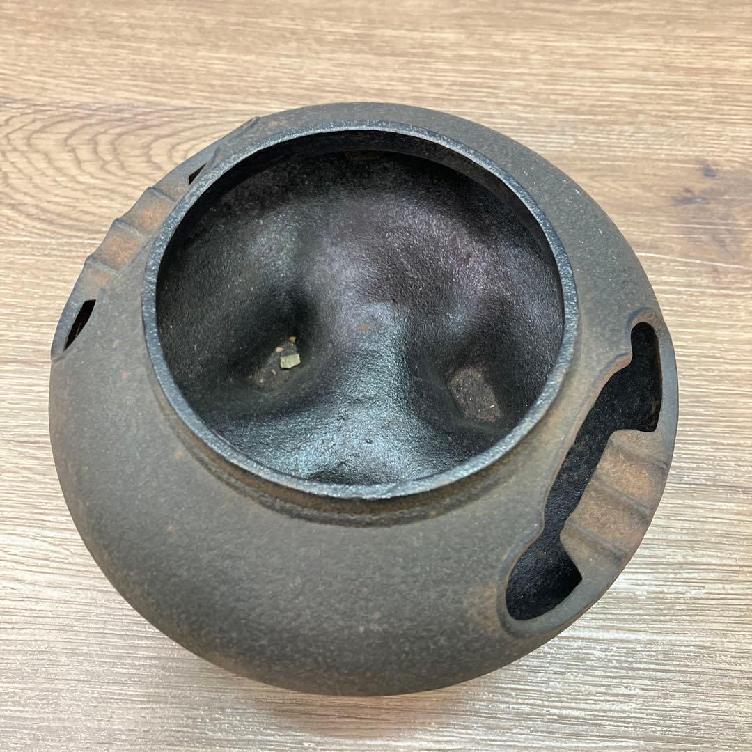 E-1 昭和レトロ 南部鉄器 鋳物 香炉 火鉢 灰皿 雲龍型 三足 伝統工芸