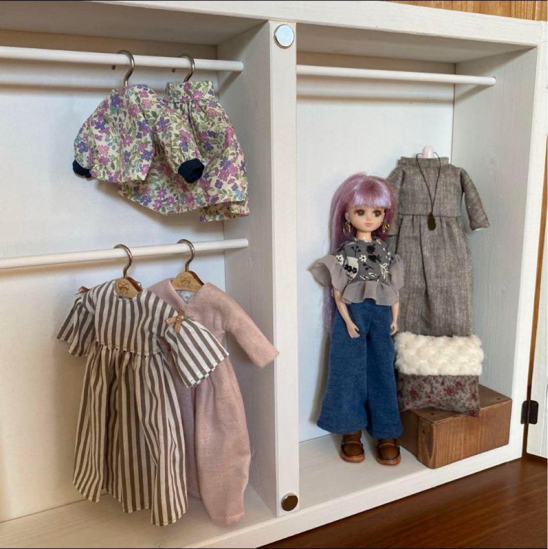 限定カラー❣️白色❣️人形用木製クローゼット扉付き　リカちゃんブライスアイシードール