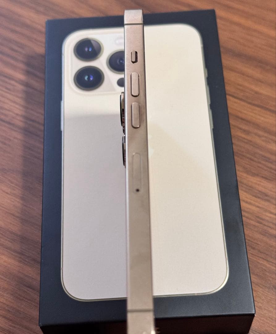 iPhone 13 Pro 128GB ゴールドSIMフリー