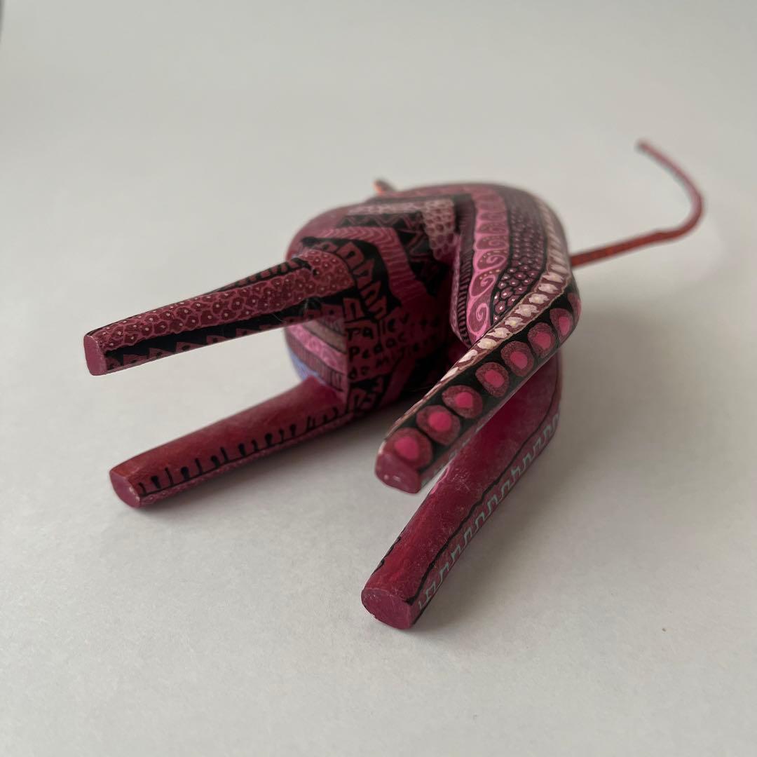 メキシコ　アレブリヘ　ネコ　キャットポーズ　パープル