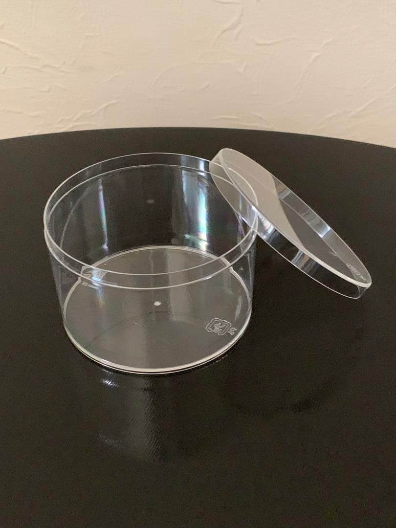 プラスチックケース(フタ付き)100個