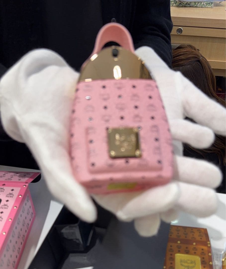 MCM 香水 PINK♡Diorの香水サンプル品付き