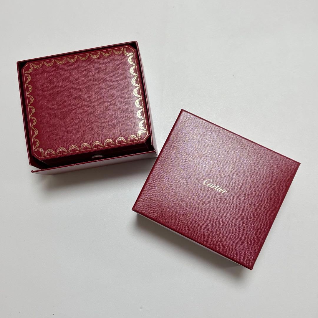 美品　カルティエ　腕時計　ウォッチ　ケース　空箱　現行品 2個