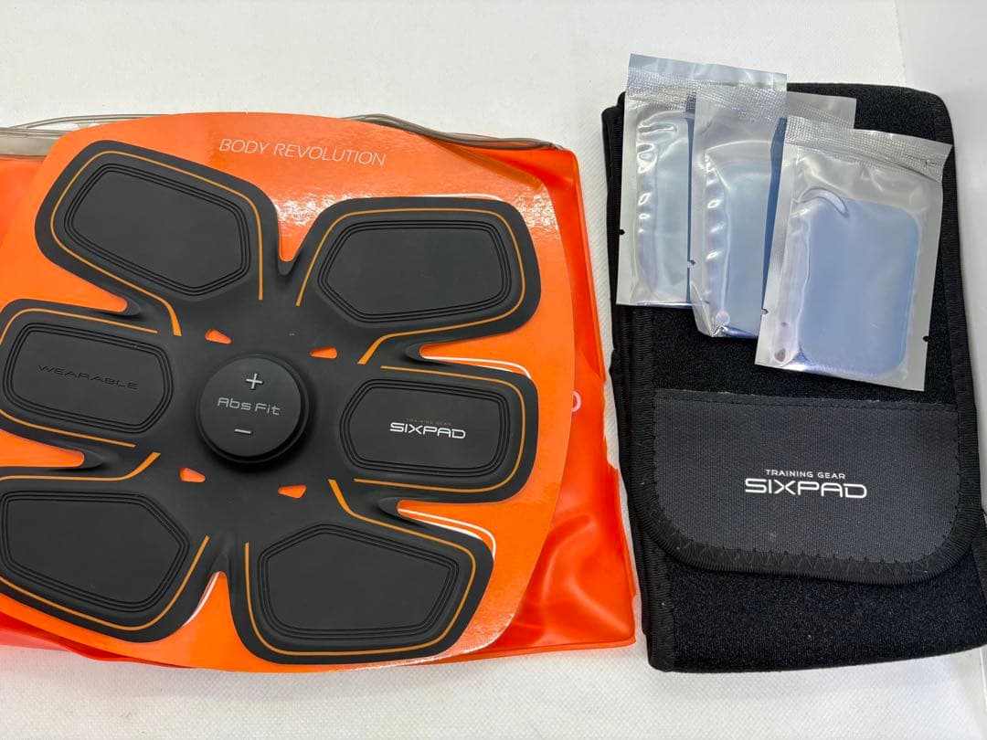 【週末とろけるSALE】【美品】SIXPAD アブズフィット+ボディフィット