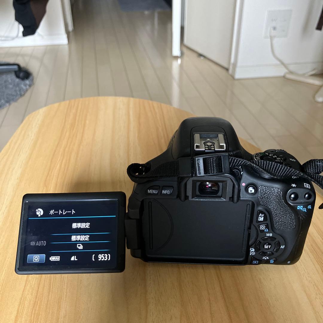Canon EOS Kiss X5 一眼レフカメラ 18-55mm