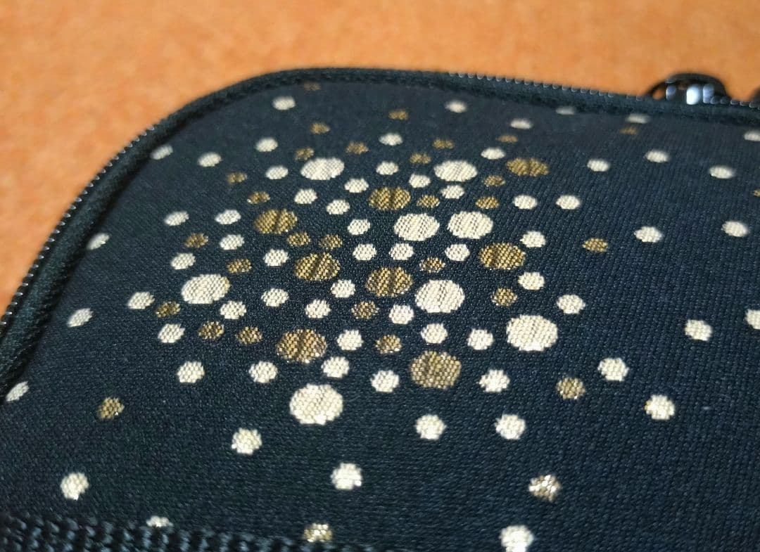 ARTISAN＆ARTIST スロープシェイプ・ポーチ【未使用】
