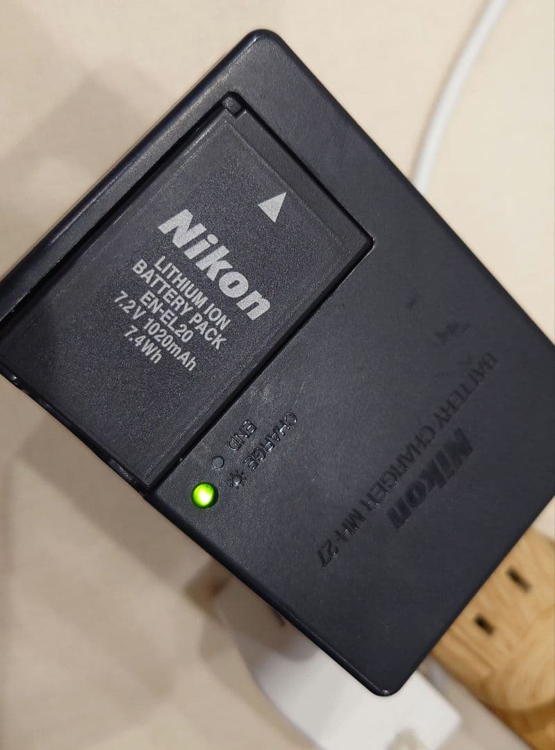 バッテリー3個SDカード16GB付きNIKON 1 S1 レンズ２本キットピンク