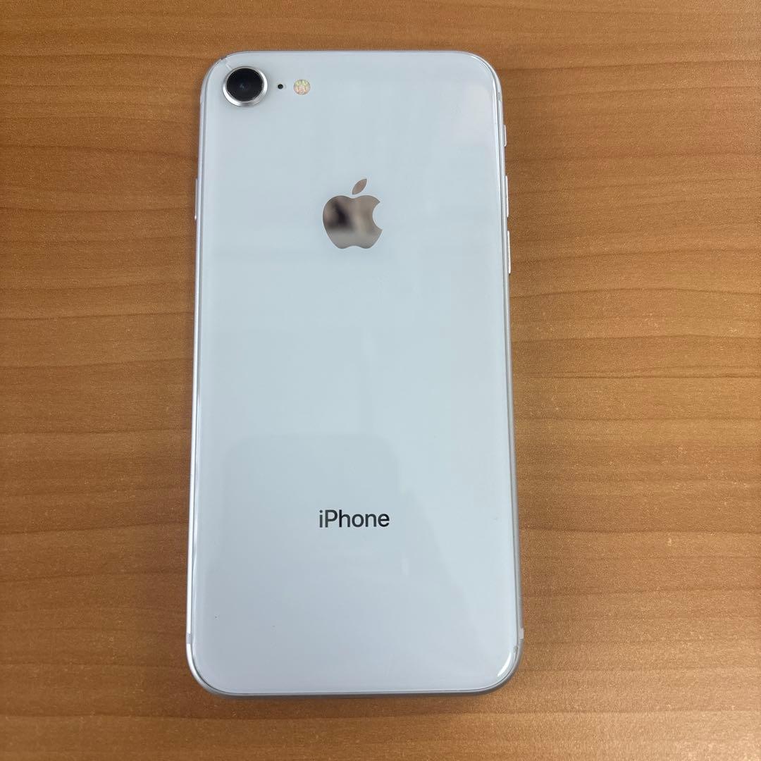 お*り様 iPhone 8 64GB 画面割れ SIMロック解除済み