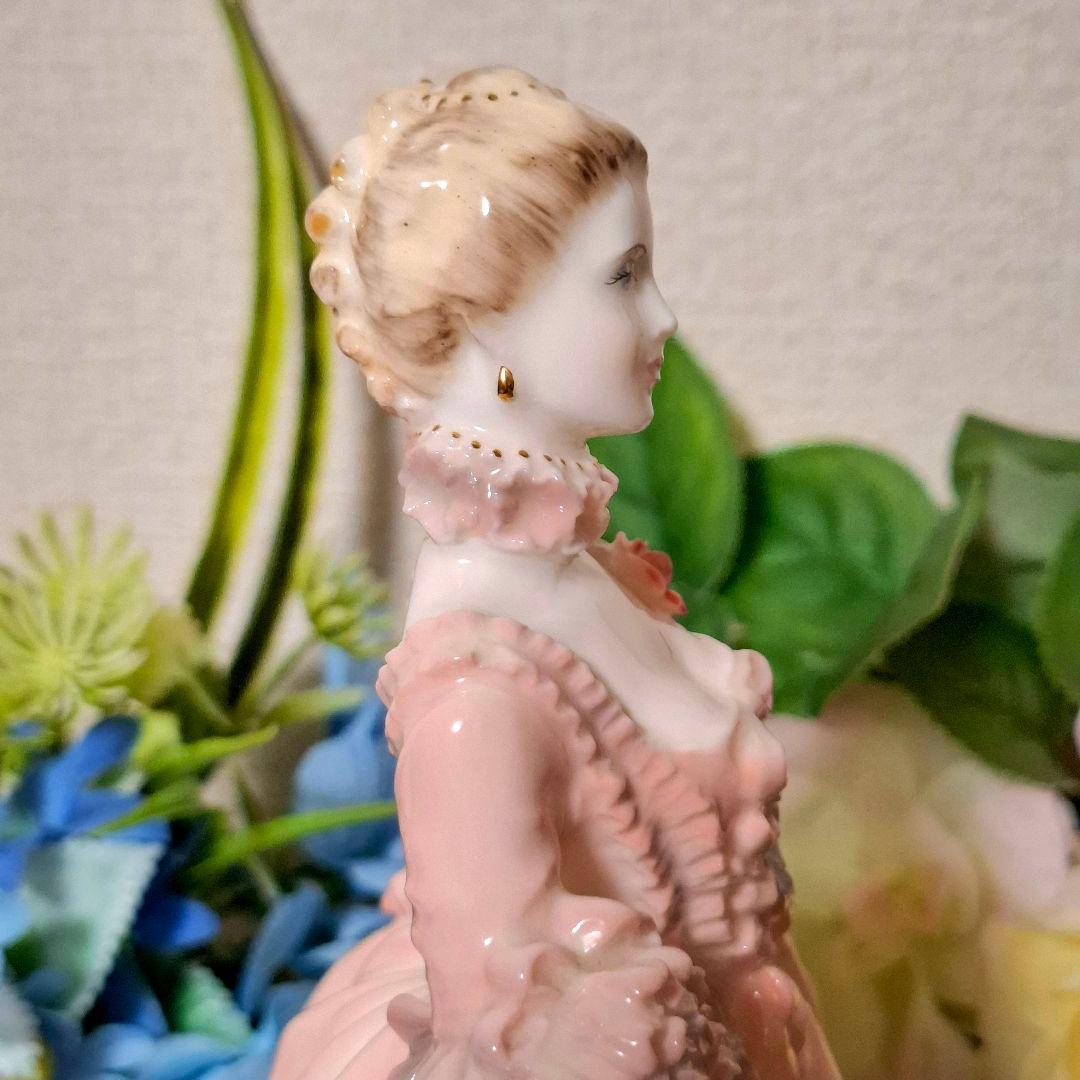 伝説級!割れカケ無しの完品!コールポート ポンパドール夫人 フィギュリン