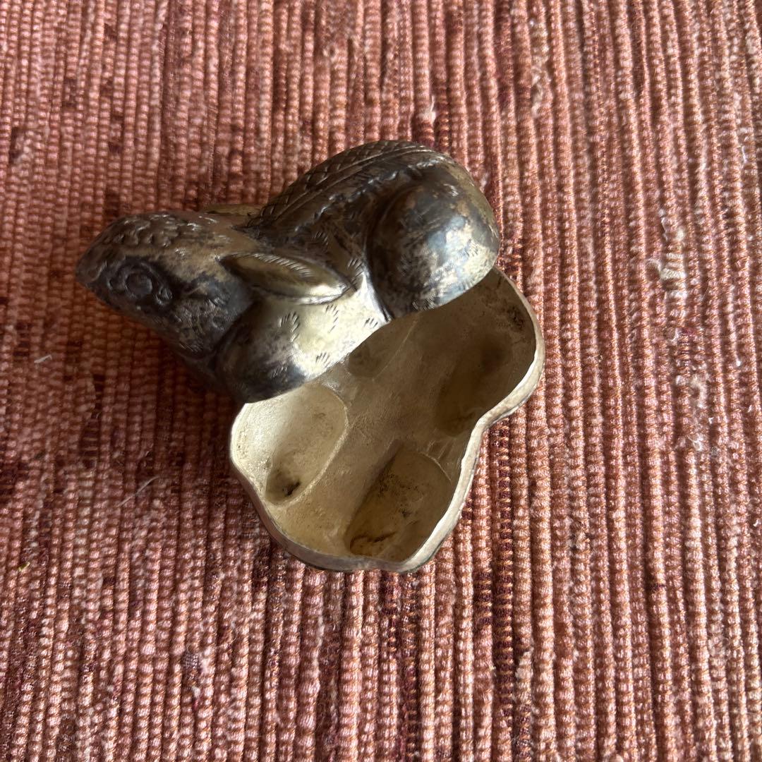 金属製 ウサギの彫刻 小型