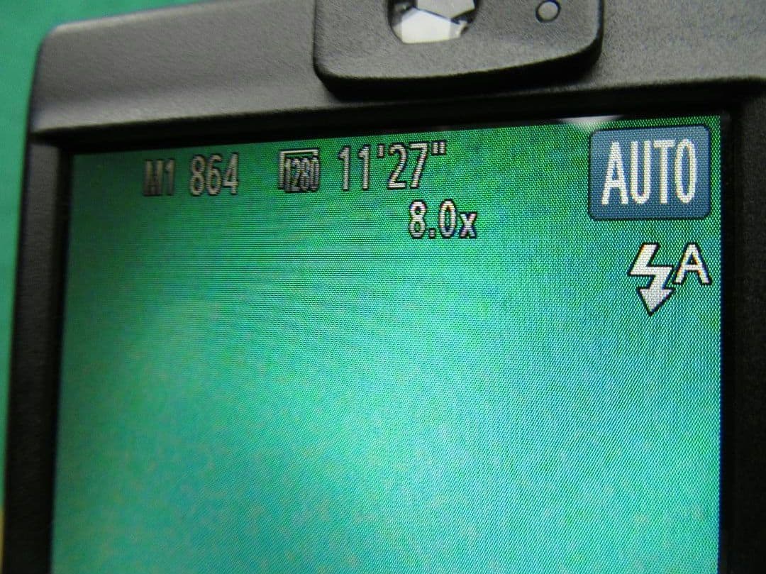 Canon　キャノン　PowerShot A1400　単３電池稼働