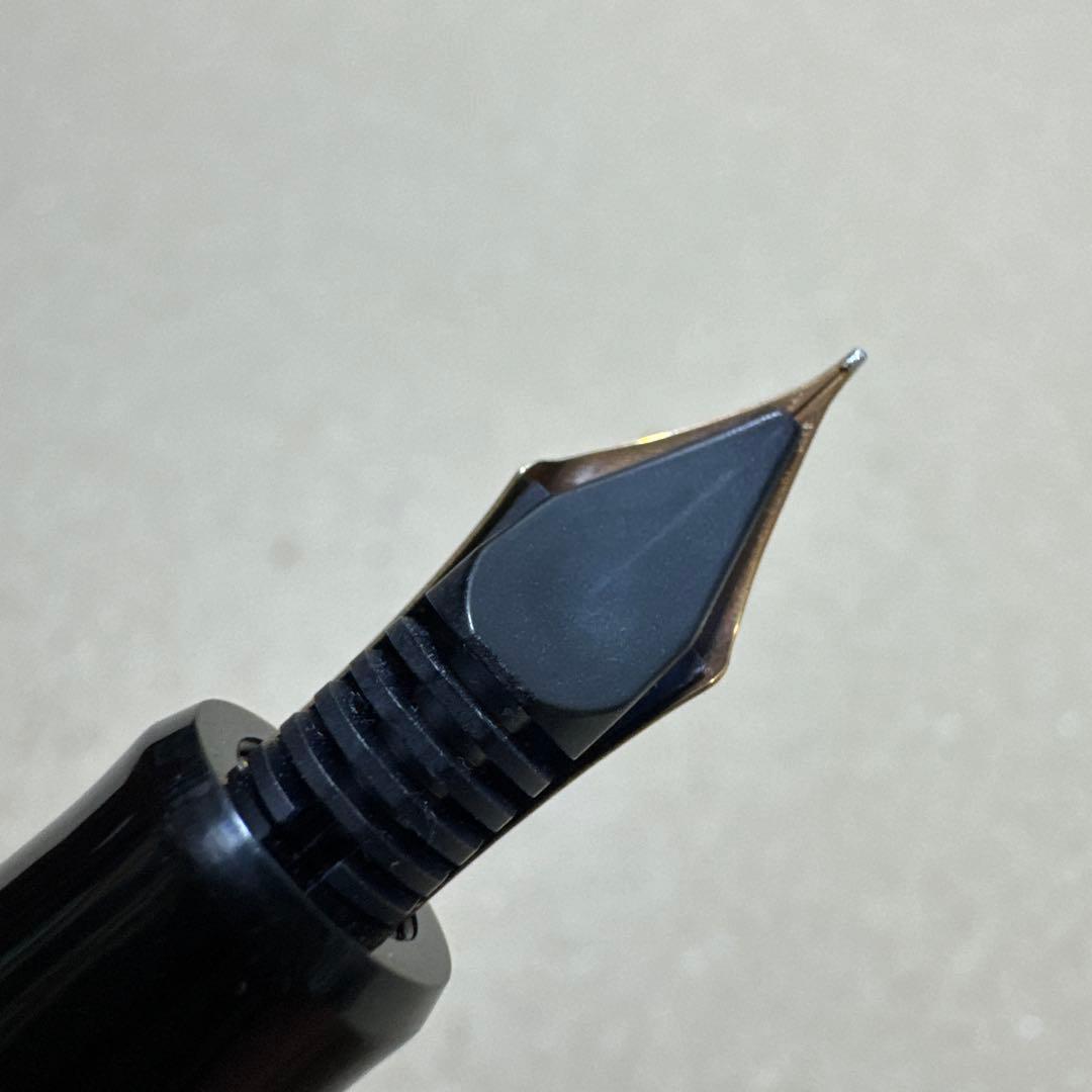 廃盤 PILOT パイロット カスタム 67 万年筆 14k 585 F 黒