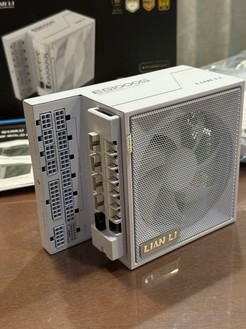 Lian Li 1000W電源 EG1000G 80 PLUS GOLD