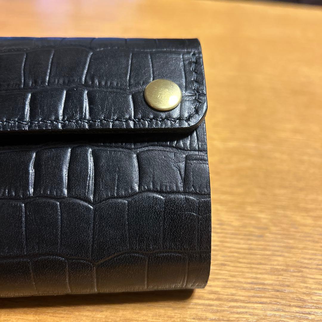 牛革クロコ型押し&スムースレザー ミドル財布 三つ折り　トラッカーウォレット