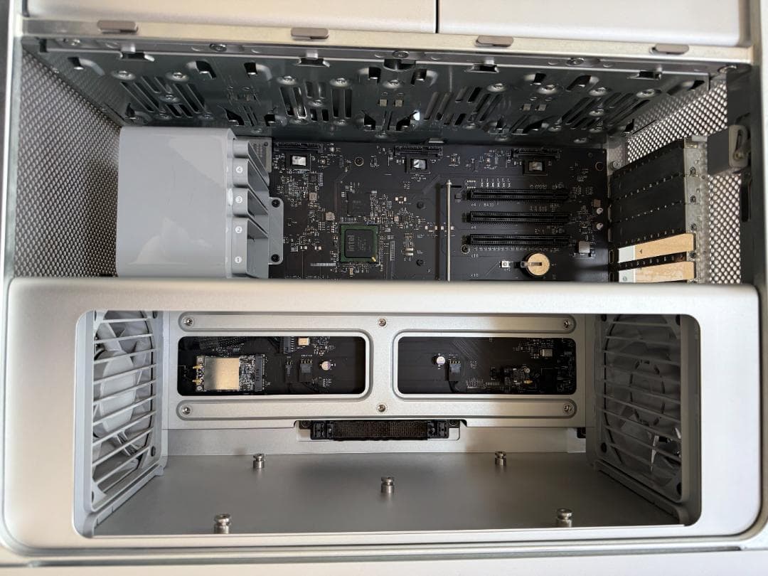 Mac Pro 2012 12コア 64GB SSD500GB RX580付