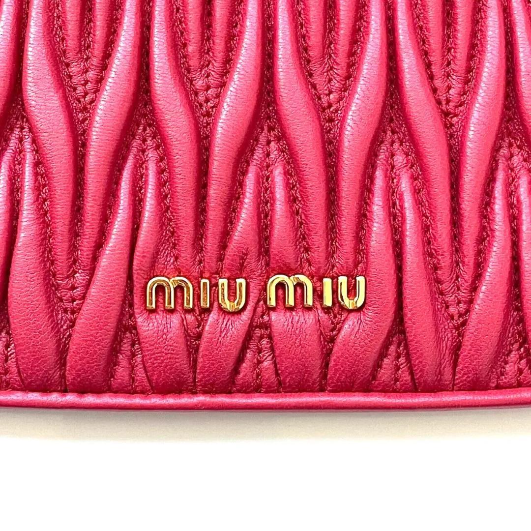 miumiu ミュウミュウ マテラッセ iPad miniケース レッド　レザー