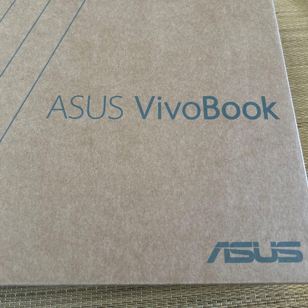 ASUS VivoBook 14インチ ノートPC ブラック
