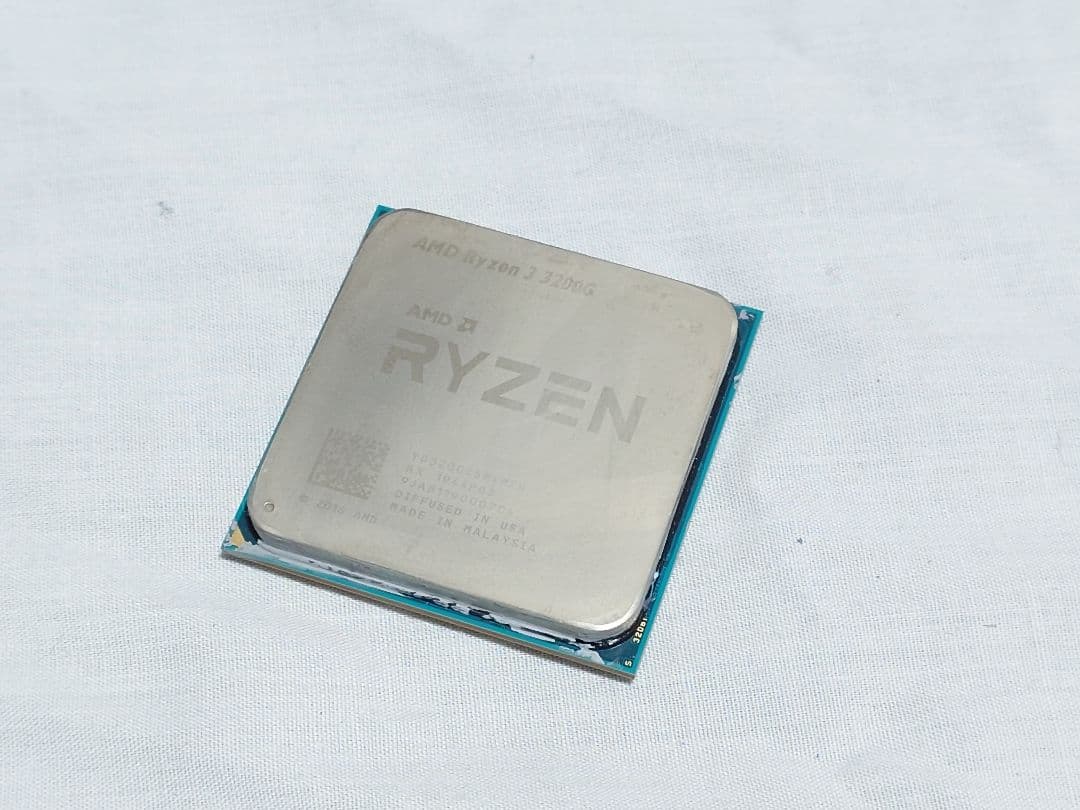 AMD Ryzen 3 3200G APU + クーラーセット