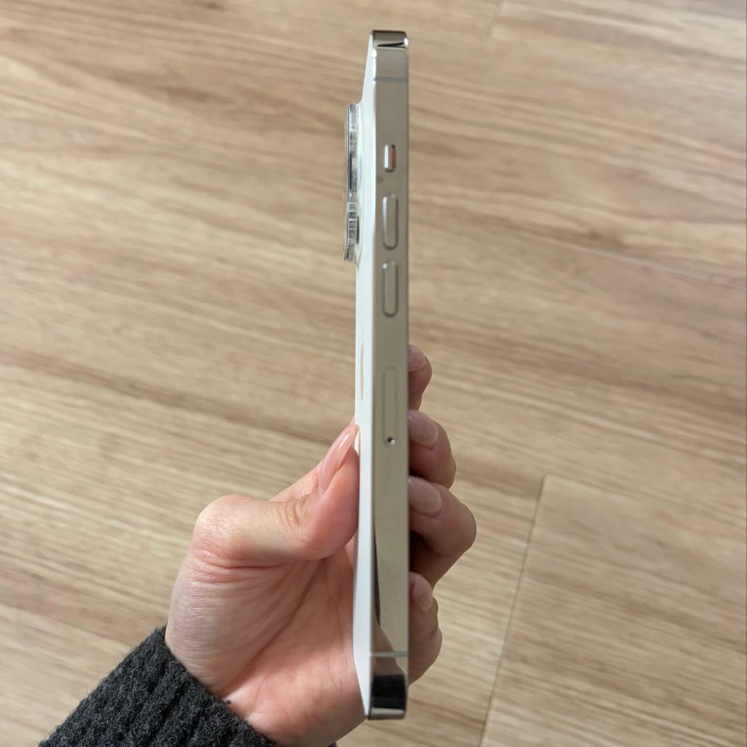 iPhone13 pro 256GB シルバーバッテリー76%