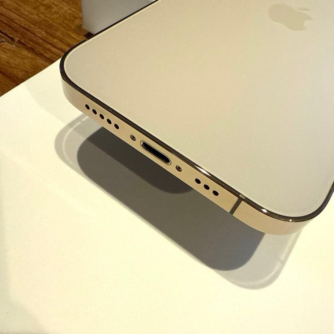 美品　iPhone12 Pro 128GB ゴールド