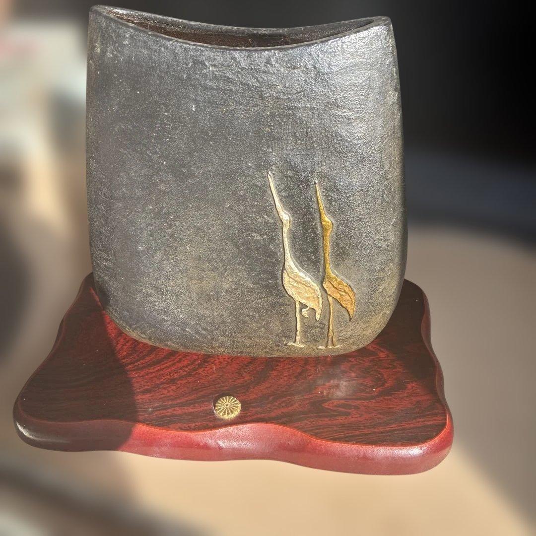 金色の鶴と亀の象嵌　花器 置物　高岡銅器