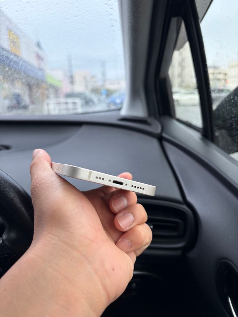 森泉Apple iPhone 13 ホワイト 本体 256GB