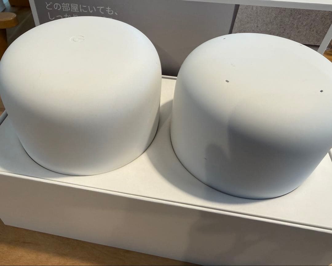 Google Nest Wifi ルーターと中継ポイント2つ
