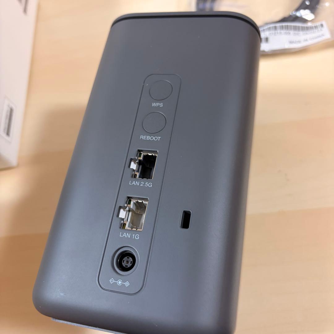 Docomo  5G HR02 セット