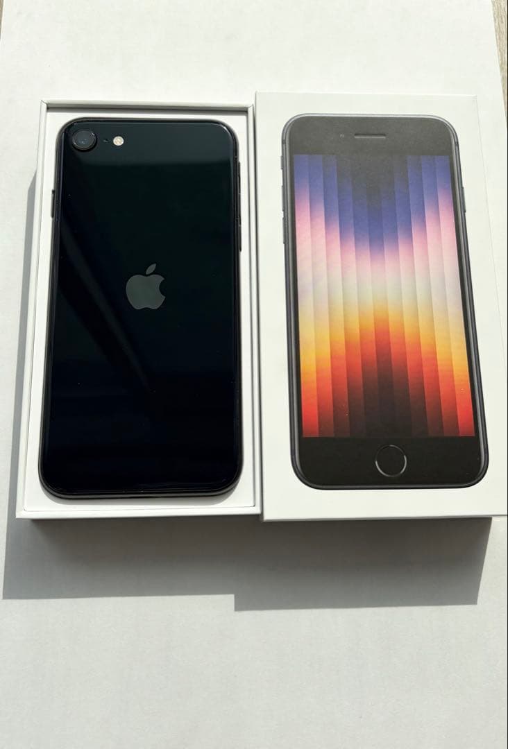 iPhoneSE 第3世代　256GB ミッドナイト SIMフリー　85%