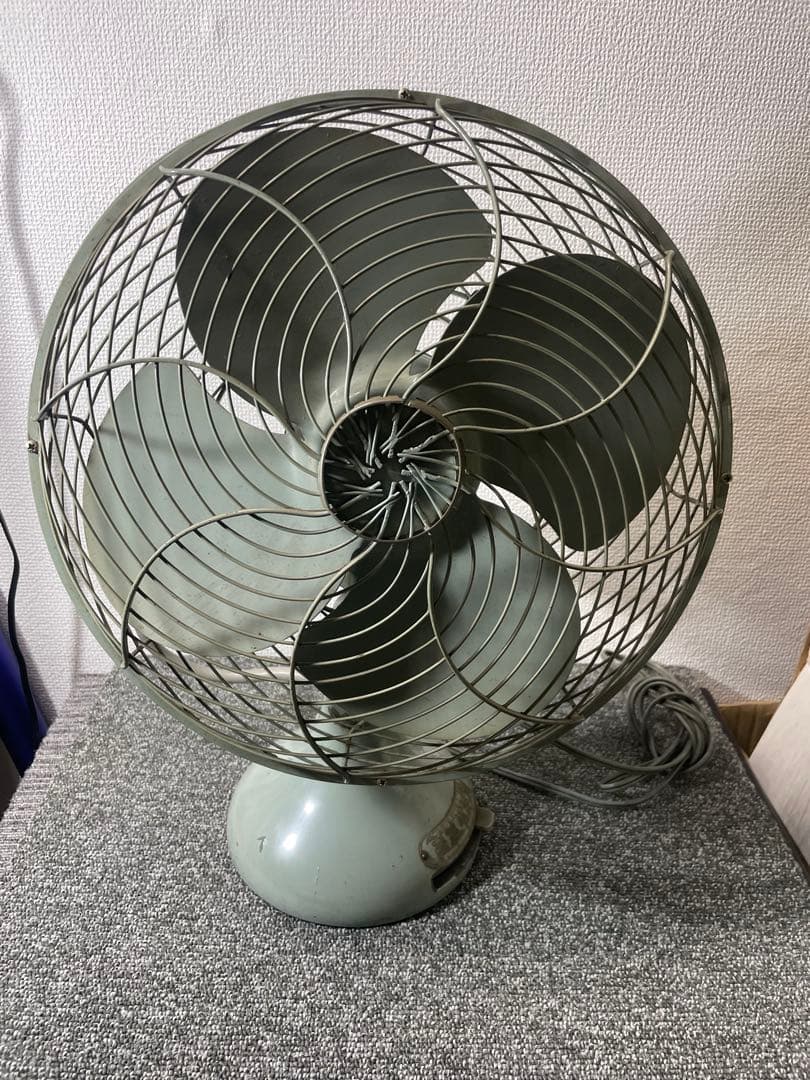 Toshiba グレー 5枚羽根 卓上扇風機