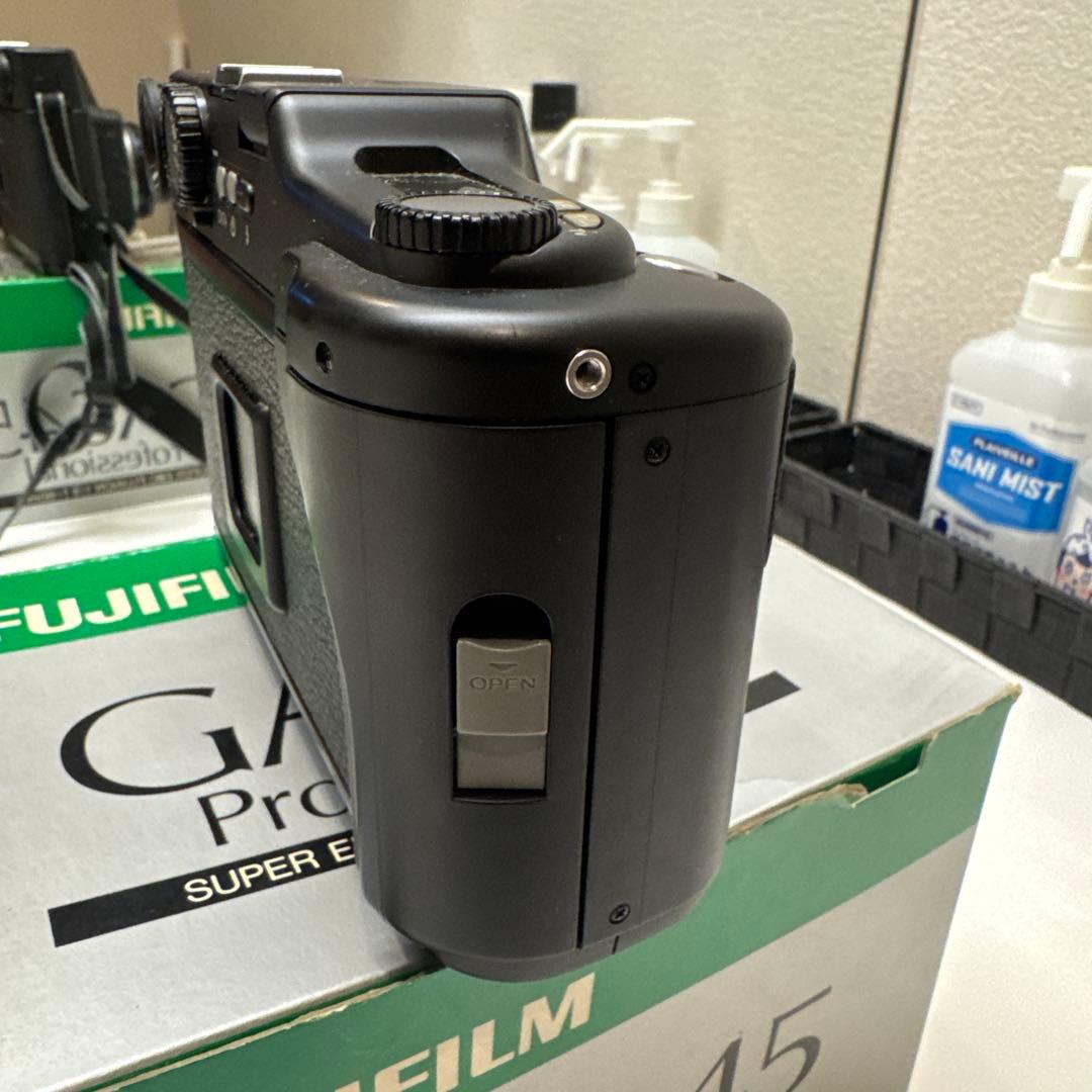 FUJI GA645 Professional 6×4.5