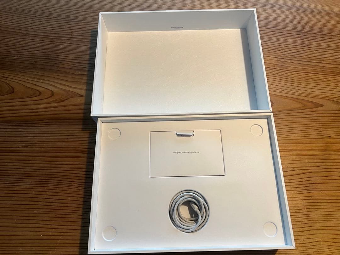 MacBook Air 13.3インチ  Early 2020
