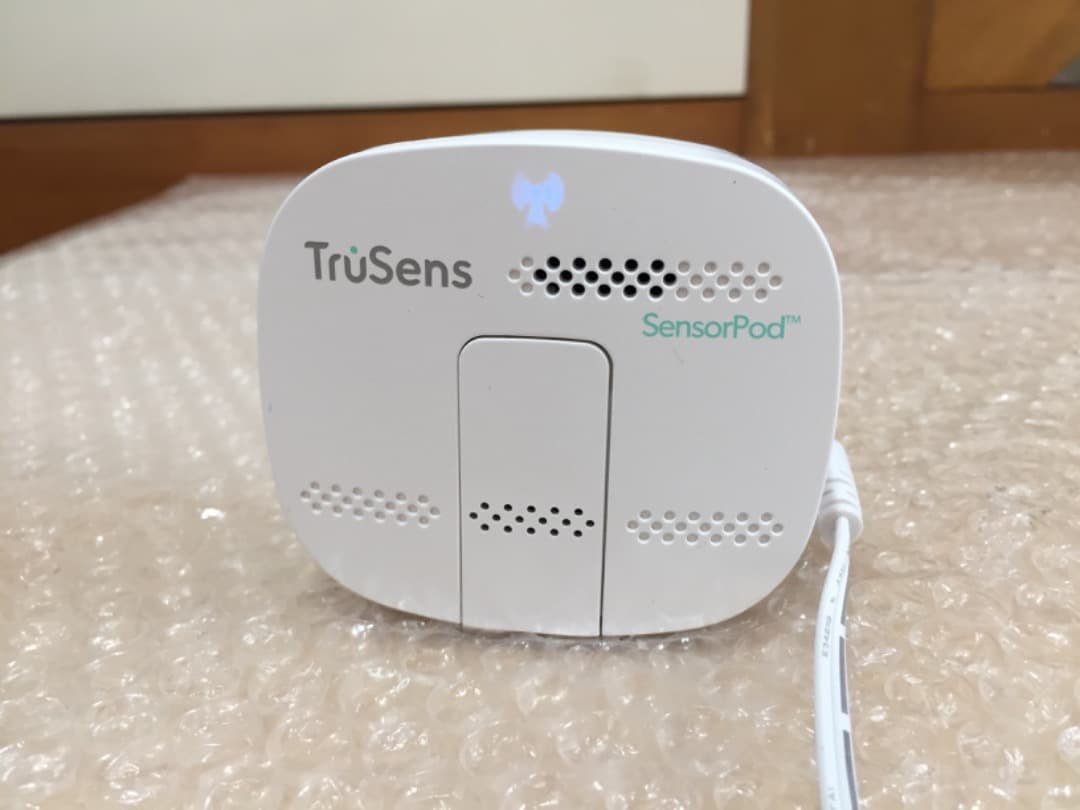 ○[美品] TruSens 空気清浄機 21畳 センサーポッド付 Z-2000