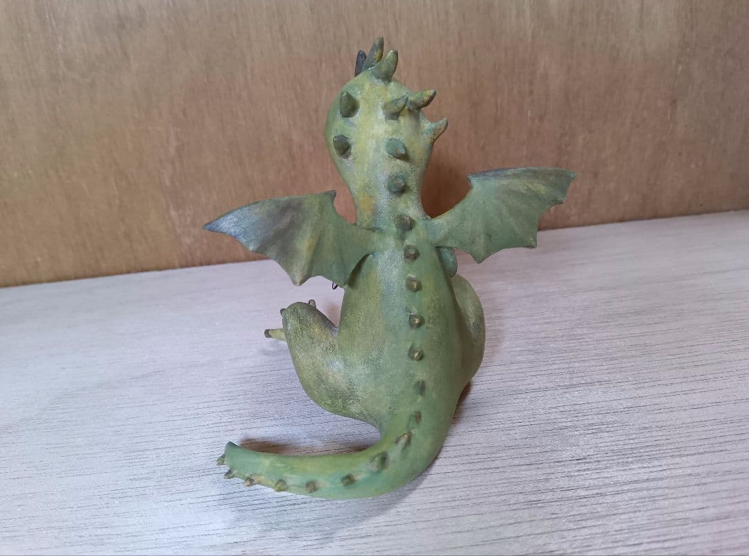 ドラゴン　置物　オブジェ　ハンドメイド