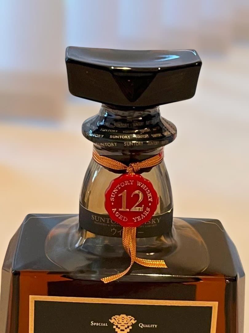サントリーウイスキー ローヤル12年 黒ラベル 700ml