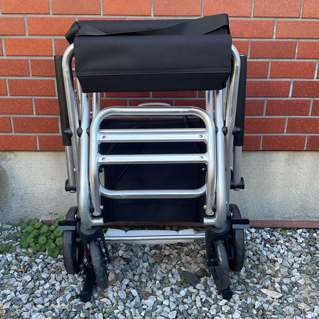 折りたたみ式介助用車椅子 黒