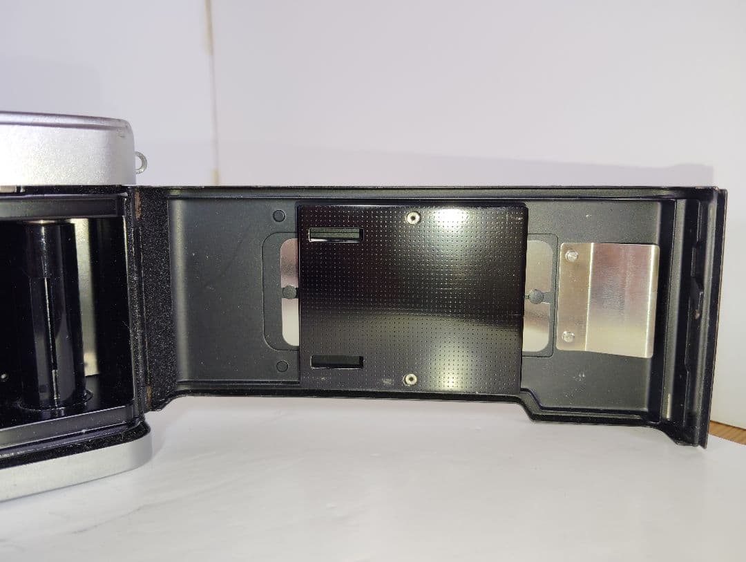 OLYMPUS TRIP35（動作品）スエード張り