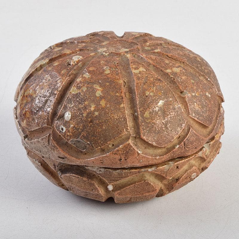 茶道具　伊賀焼　菊香合　時代箱付　V　R9423