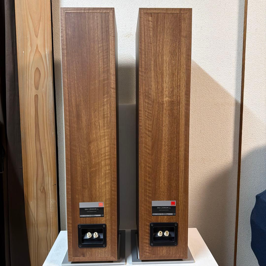 トールボーイスピーカーDALI ZENSOR5 ライトウォールナット　ペア