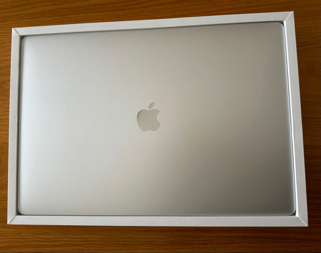 MacBook Pro 2019 16インチ i9 32GB シルバー