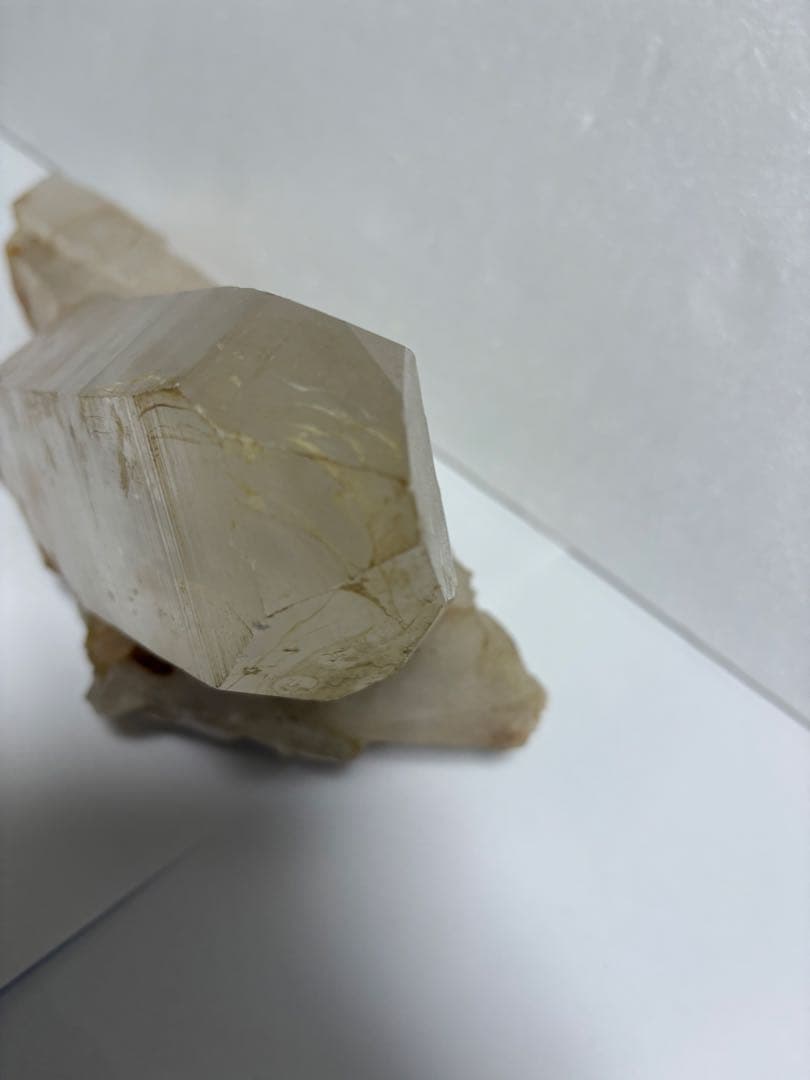 ヒマラヤ産　大きな水晶クラスタ　約1820g 置き物に良い形　パワーストーン
